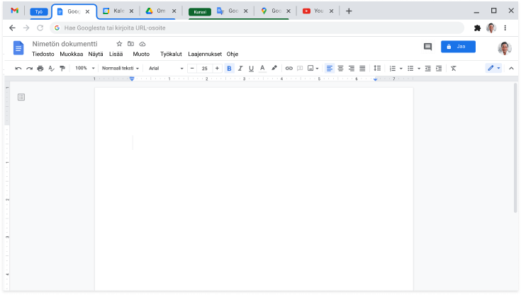 Chrome-selainikkuna, jossa näkyy joukko välilehtiryhmäksi yhdistettyjä välilehtiä.